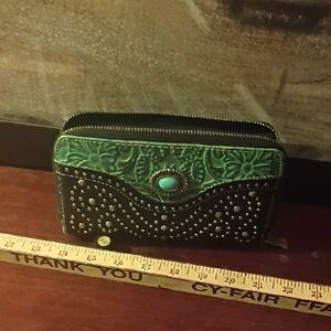 Elegant Green Studded Women's Wallet